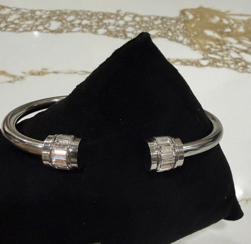 18K Gold Plated Bangle Bracelet
