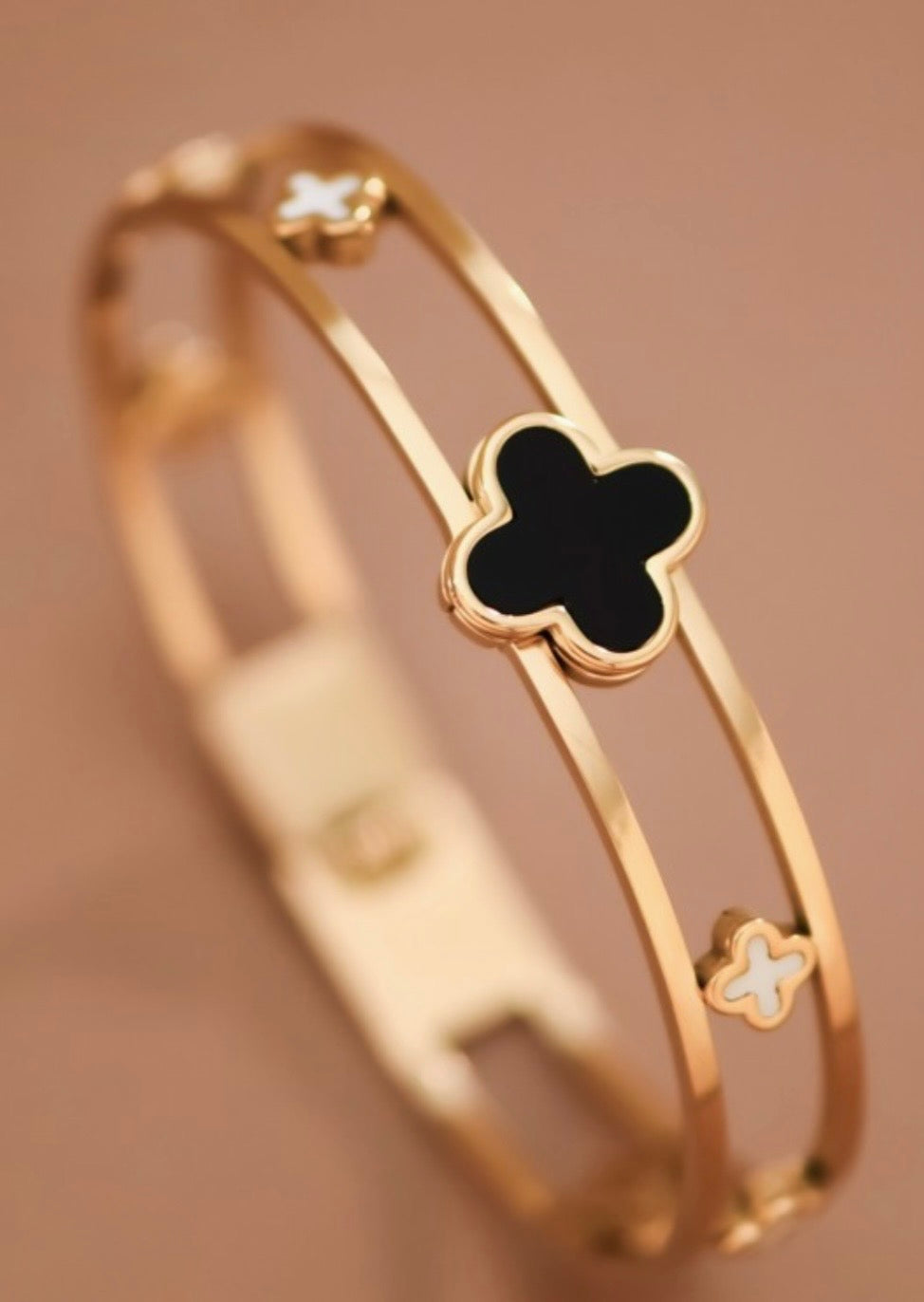 18K Gold Plated Clover Stainless Steel Bangle