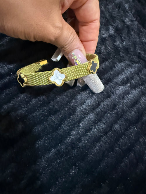 18K Gold Plated Clover Bangle